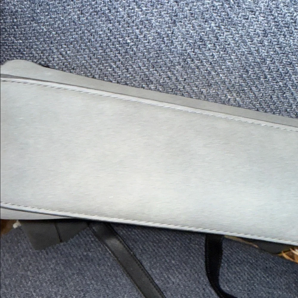 Lulu Dharma tall bag.